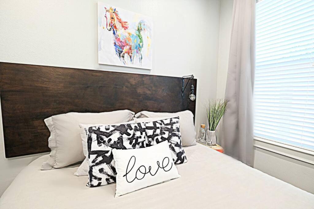 The Kozy Urban Dallas Flat Buitenkant foto