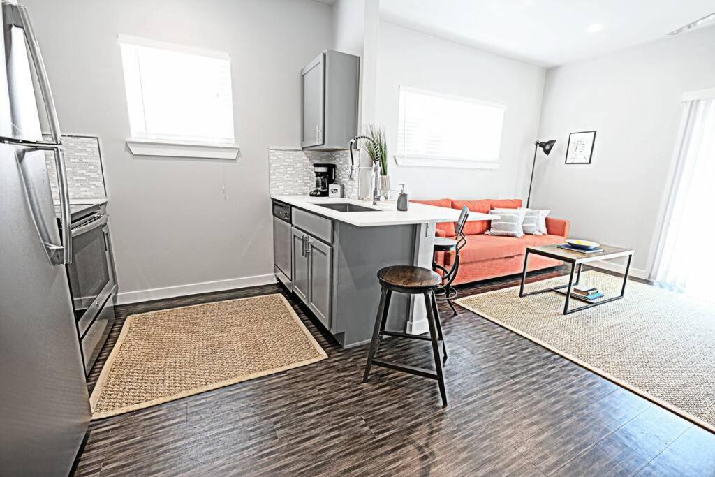 The Kozy Urban Dallas Flat Buitenkant foto